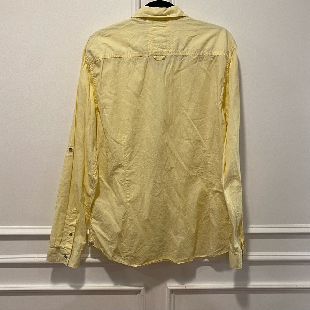 Guess Men's Button Down Shirt Size XL Yellow Slim Fit Long Sleeve‎ Casual - Picture 2 of 4